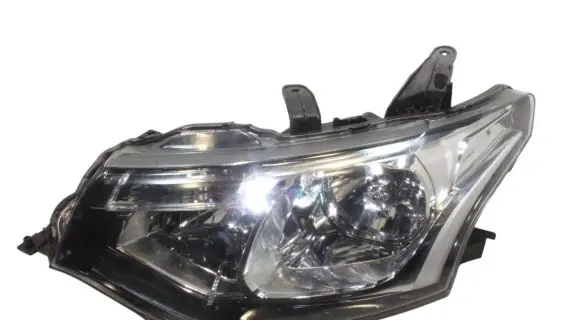 Mitsubishi Outlander Headlight/headlamp 8301D095