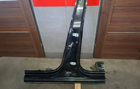Renault Captur Pillar (middle) 