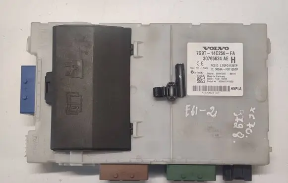Volvo XC70 Comfort/convenience module 7G9T14C256FA 30765624AE