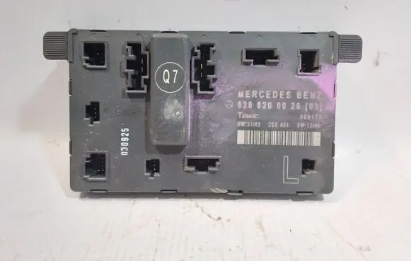Mercedes-Benz Vito Viano W639 Door control unit/module 6398200026 356177 ZGS004