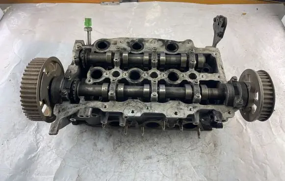 Engine head