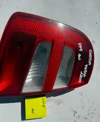 Skoda Fabia Mk1 (6Y) Rear/tail lights 6Y6945095