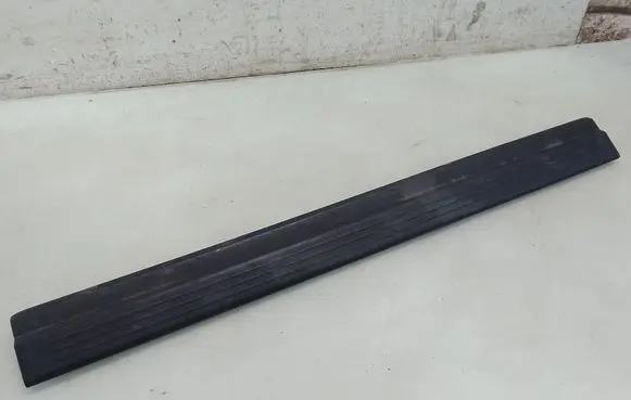 Mercedes-Benz E W212 Front sill trim cover 2126860136