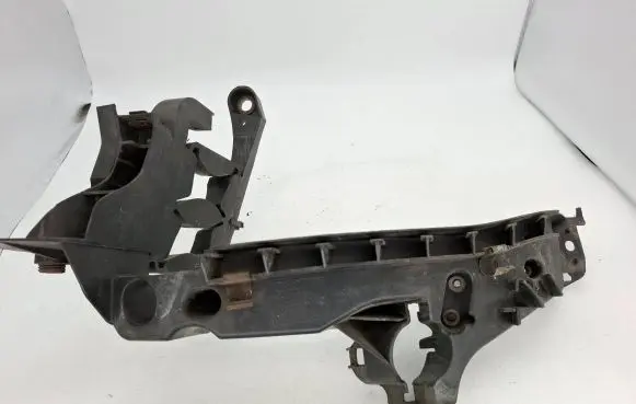Audi A4 S4 B8 8K Headlight/headlamp mounting bracket 8K0805607 2002837