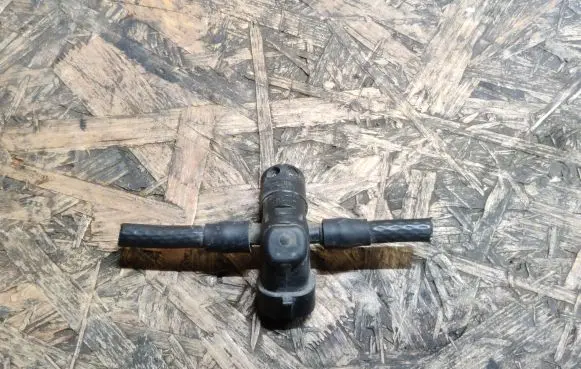 Windshield washer spray nozzle