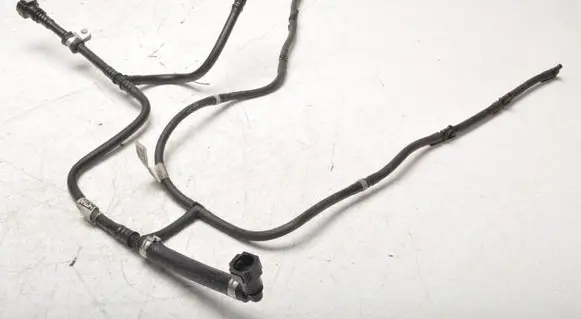 Maserati Ghibli Fuel return line/hose 41302037F