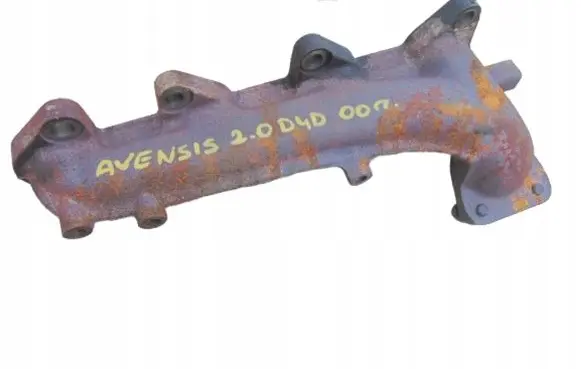Toyota Avensis T220 Exhaust manifold