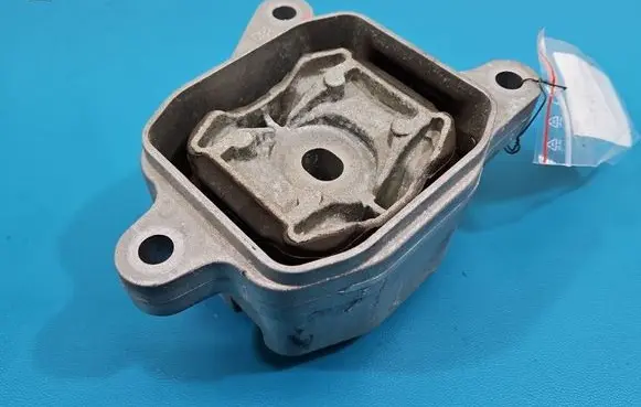 BMW iX1 Engine mount vacuum valve 9894729 IMPRK1574496