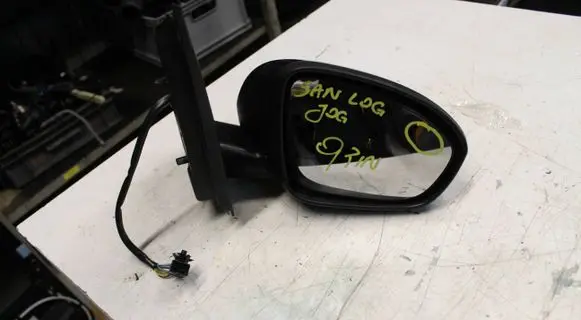 Dacia Sandero III Front door electric wing mirror