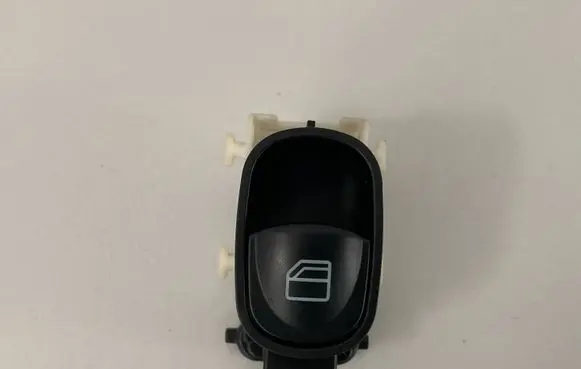 Mercedes-Benz C W203 Electric window control switch 2038200210 501807