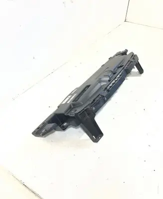 Peugeot 508 II Radiator trim 9813564377