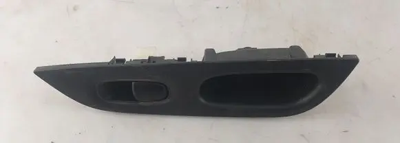 Nissan X-Trail T32 Electric window control switch 829604CE0A