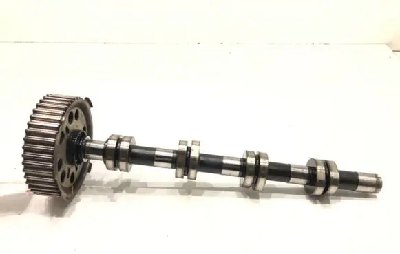 Skoda Octavia Mk2 (1Z) Camshaft BMN038109111E