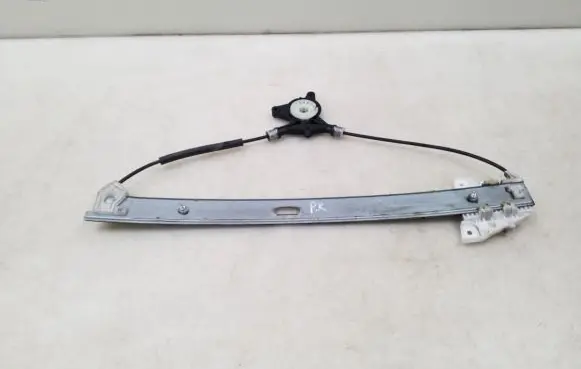 Mazda CX-7 Front window lifting mechanism without motor