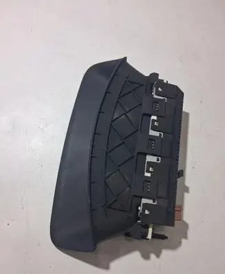 Peugeot 308 Screen/display/small screen 9666483680