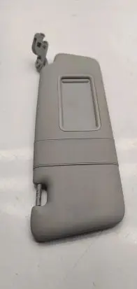 Audi A4 S4 B7 8E 8H Sun visor 8e0857552