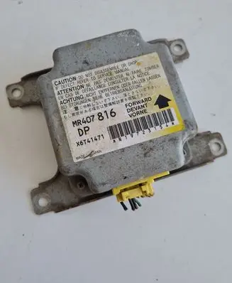Mitsubishi Eclipse Airbag control unit/module MR407816