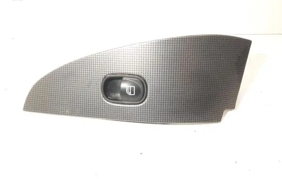 Mercedes-Benz E W211 Electric window control switch A2037271828