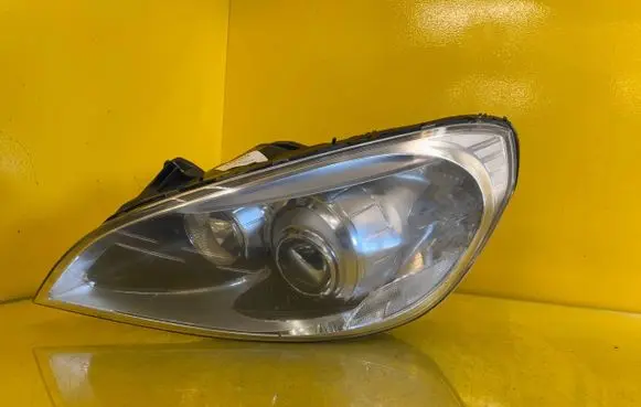 Volvo S60 Headlight/headlamp 31299990