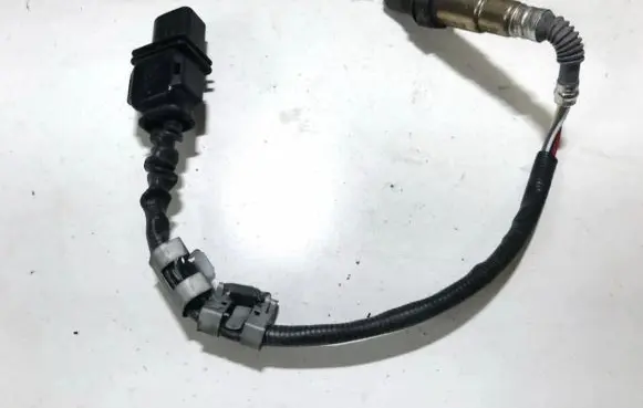 BMW 5 E60 E61 Lambda probe sensor 0281004019 7791592-02