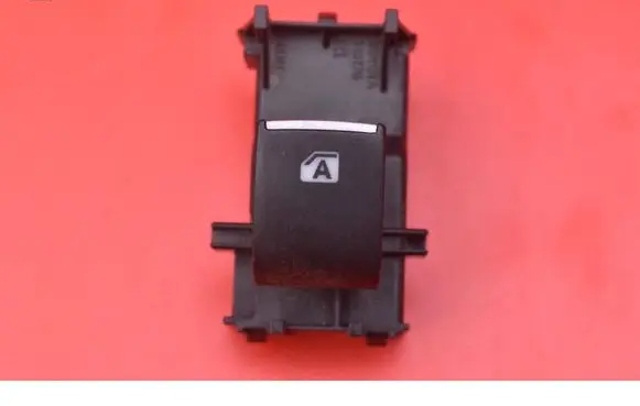 Toyota C-HR I Electric window control switch 193170
