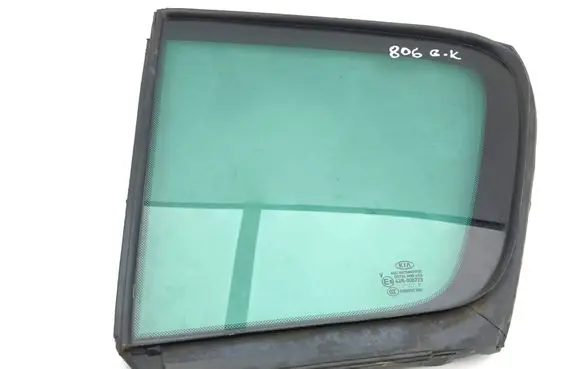 Rear vent window glass