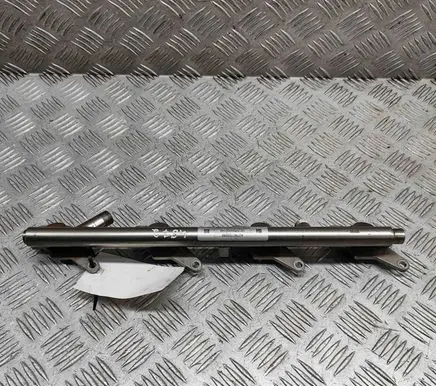 Mercedes-Benz CLS C218 X218 Fuel main line pipe A2780703395 A2780780845