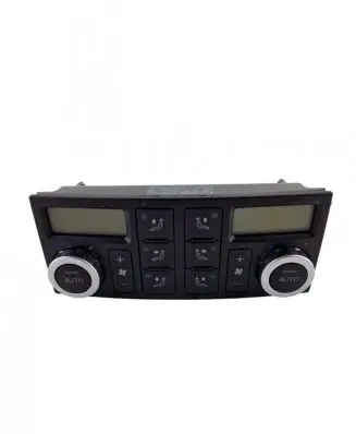 Volkswagen Touareg I Climate control unit