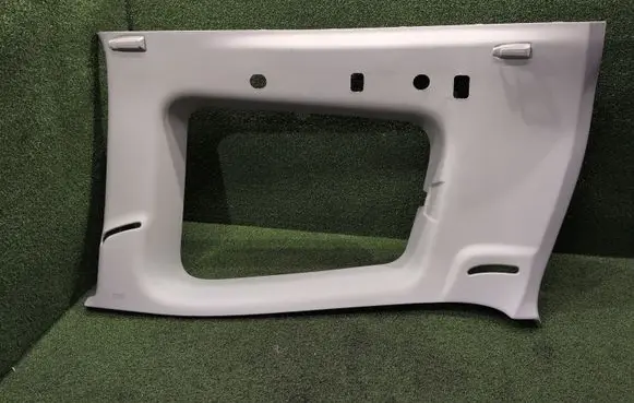 Mitsubishi Pajero Tailgate/trunk side cover trim 7230A211 7230A207 7230A209