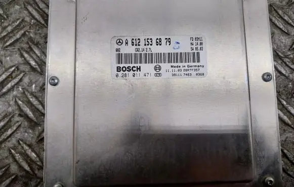 Mercedes-Benz C W203 Engine control unit/module 6121536879