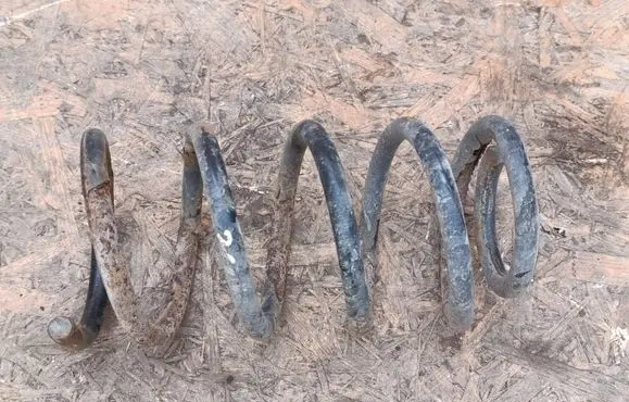 Hyundai Santa Fe Rear coil spring 