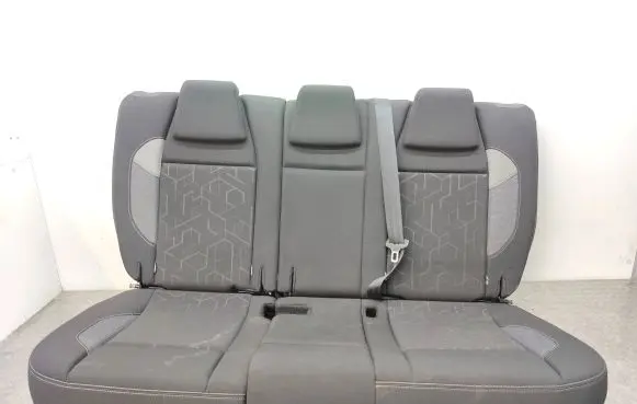 Peugeot 2008 I Rear seat 
