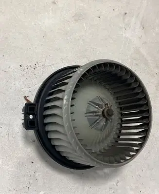 Toyota Camry Heater fan/blower AY1940009095
