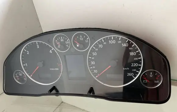 Audi A6 S6 C5 4B Speedometer (instrument cluster) 4B0920933G 110080128