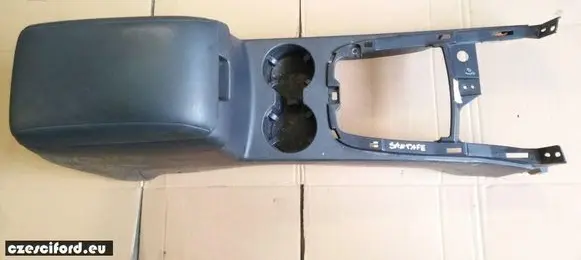 Hyundai Santa Fe Center console 