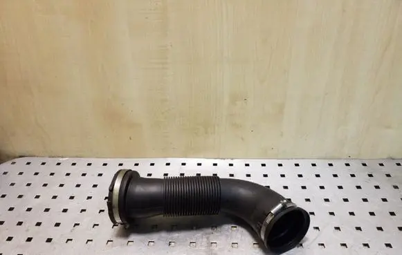 Opel Astra J Air intake duct part 13254633 1039896S01