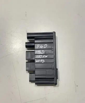 BMW 1 F40 Current control relay 8589907