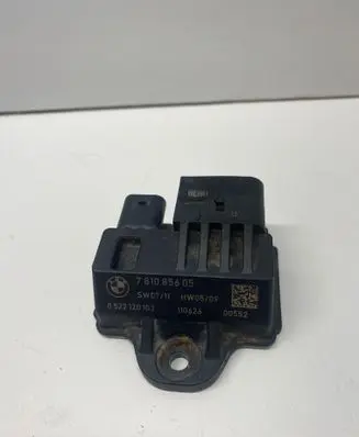 BMW X3 F25 Glow plug pre-heat relay 781085605 0522120103