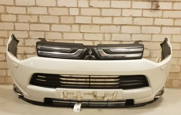 Mitsubishi Outlander Front bumper