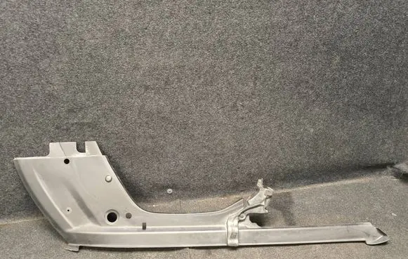 Jeep Grand Cherokee WL Fender end trim 68374967AD 13476