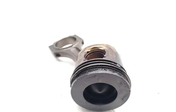 BMW 3 E90 E91 Piston with connecting rod N47D20C
