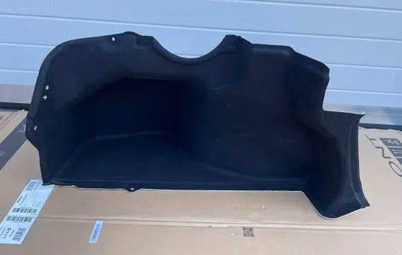 Toyota Camry VIII XV70 Tailgate/trunk side cover trim 