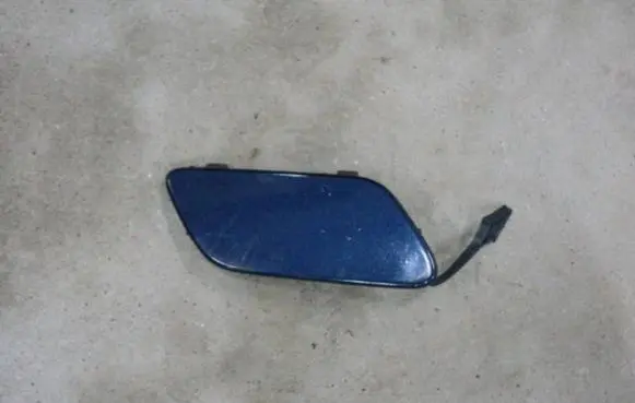 Mercedes-Benz A W169 Front tow hook cap/cover A1698851522