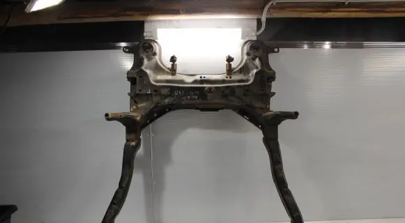Opel Mokka X Front subframe 95185585