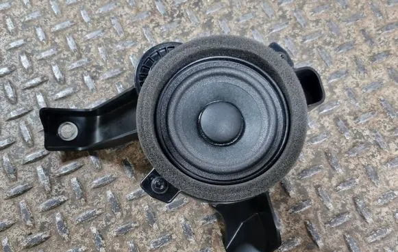 Volvo XC40 Headliner speaker 31456872 31456839