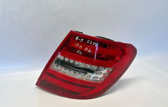 Mercedes-Benz C W204 Rear/tail lights A2048204764 20130830T33