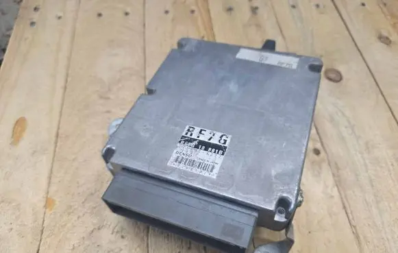Mazda 6 Engine control unit/module RF7G18881B