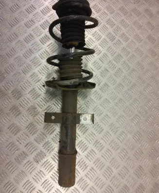 Renault Captur Front shock absorber with coil spring