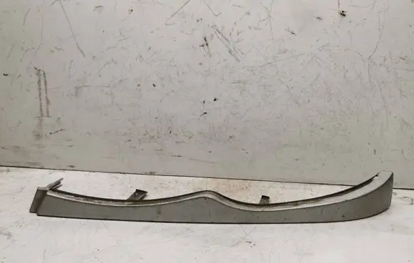 BMW 3 E46 Under headlight/headlamp trim 51137030553