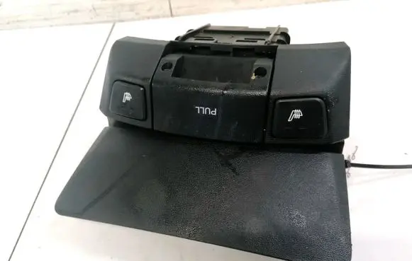 Hyundai i30 Seat heating switch 847802R010 84780-2R010